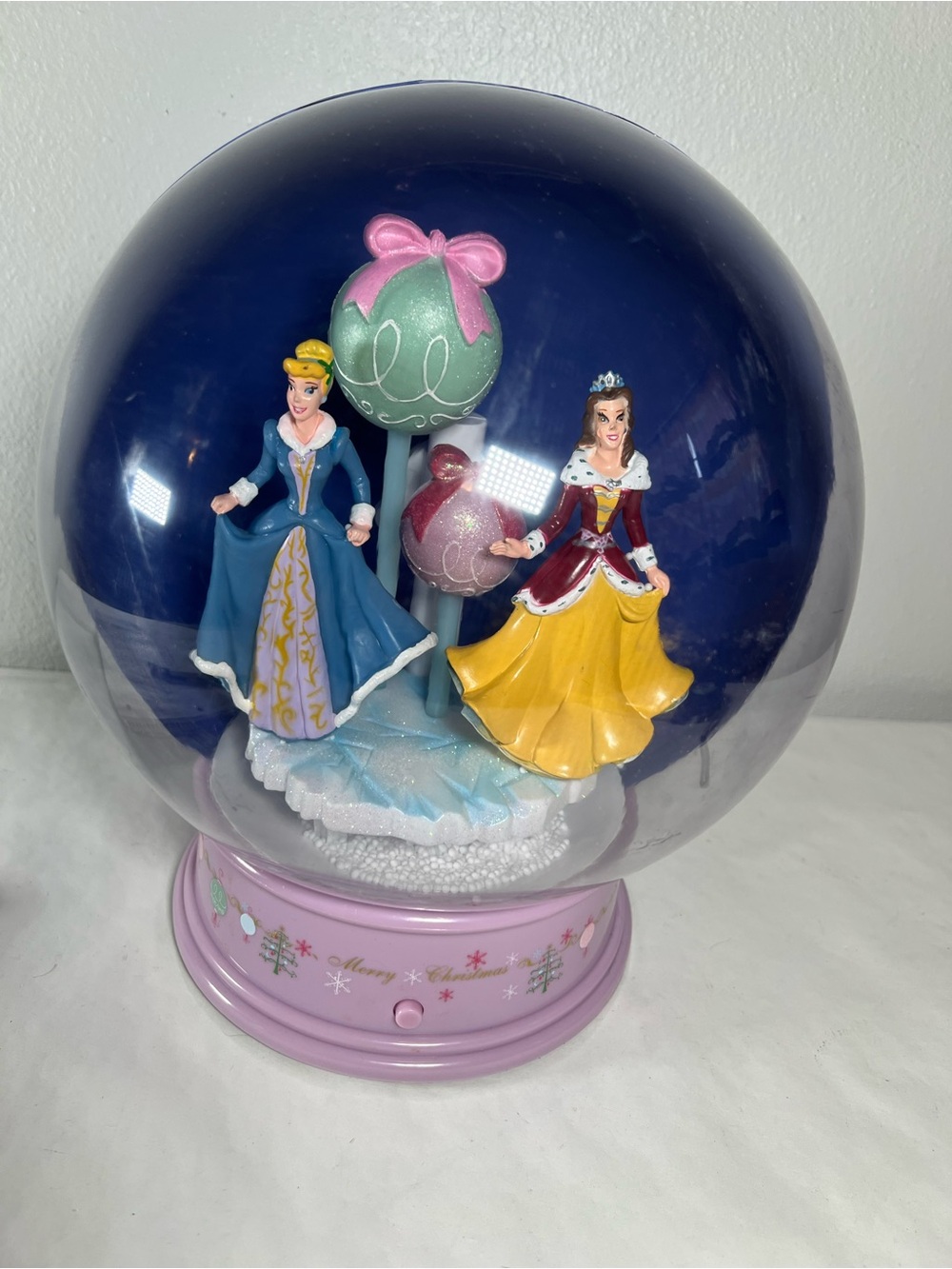 Gemmy Disney Princess Snow Globe w Cinderella and Belle